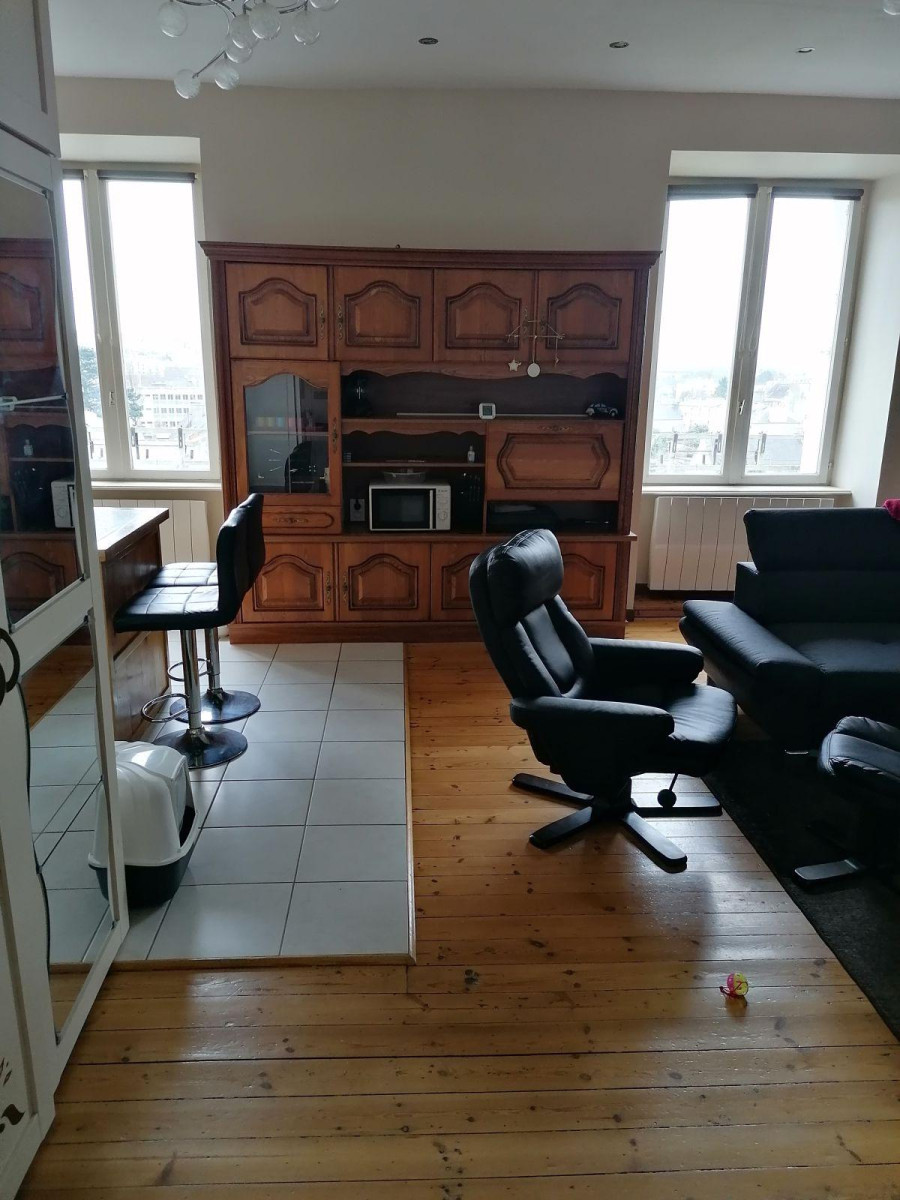 
                                                Location
                                                 Appartement 50 m2 belle vue sur Brest