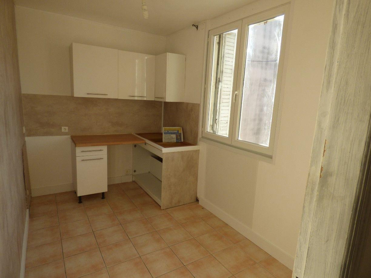 
                                                Location
                                                 Appartement 52 m2 dans maison avec entree séparée