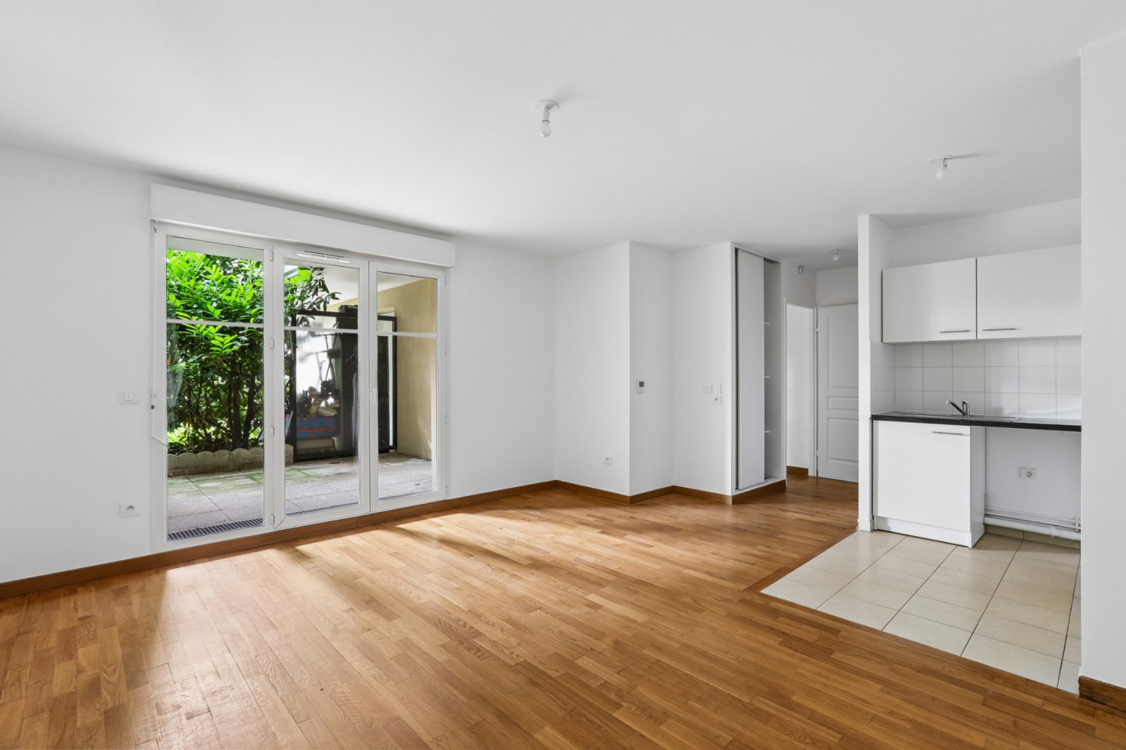
                                                Vente
                                                 Appartement 53 m² - Le Plessis-Trévise