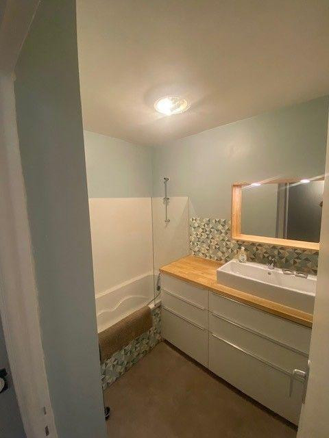 
                                                Location
                                                 Appartement 57 m2 proche hippodrome, commerces