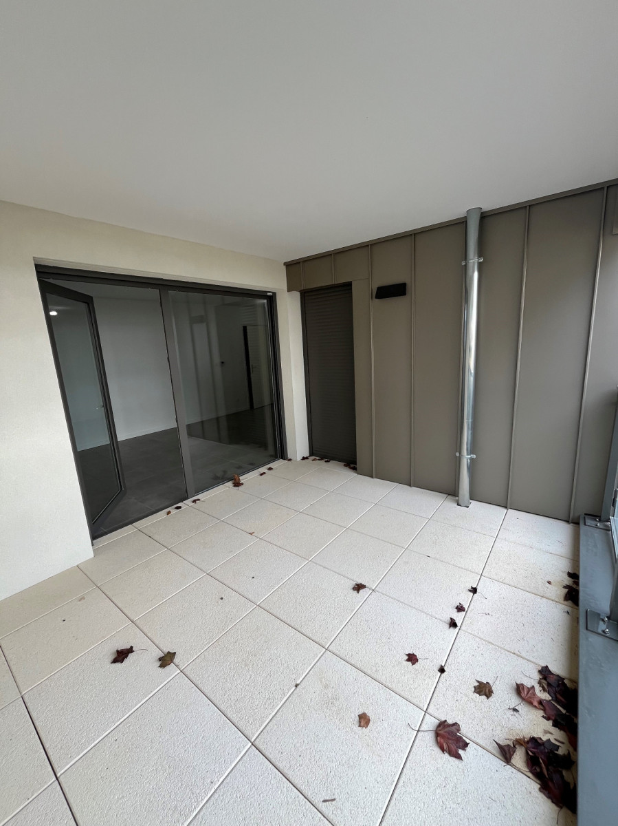 
                                                Vente
                                                 APPARTEMENT 58 m² - RILLIEUX-LA-PAPE