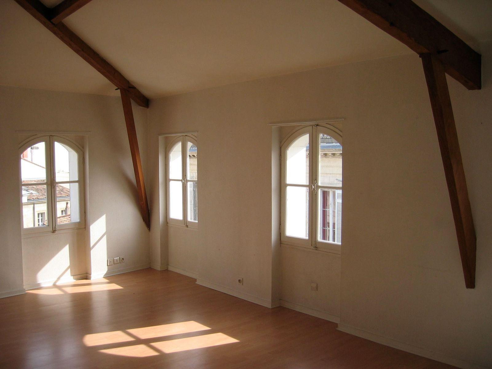 
                                                Location
                                                 Appartement 59 m2 Bordeaux Centre