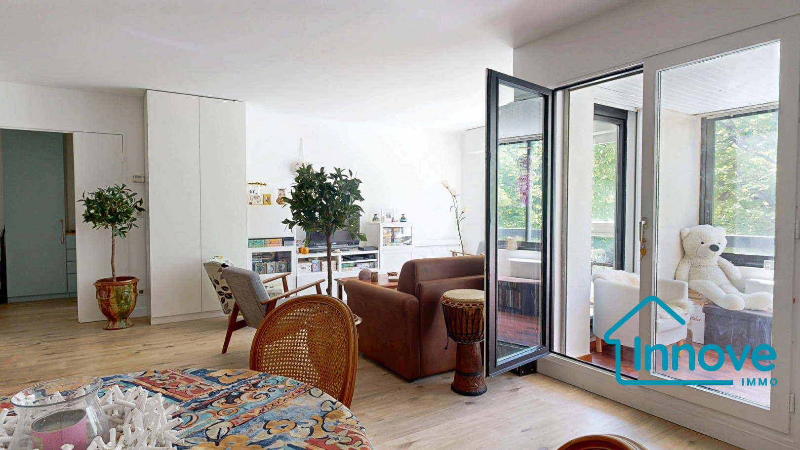 
                                                Vente
                                                 APPARTEMENT 5P - 111 m² - 2 PARKINGS - LE CHESNAY ROCQUENCOURT