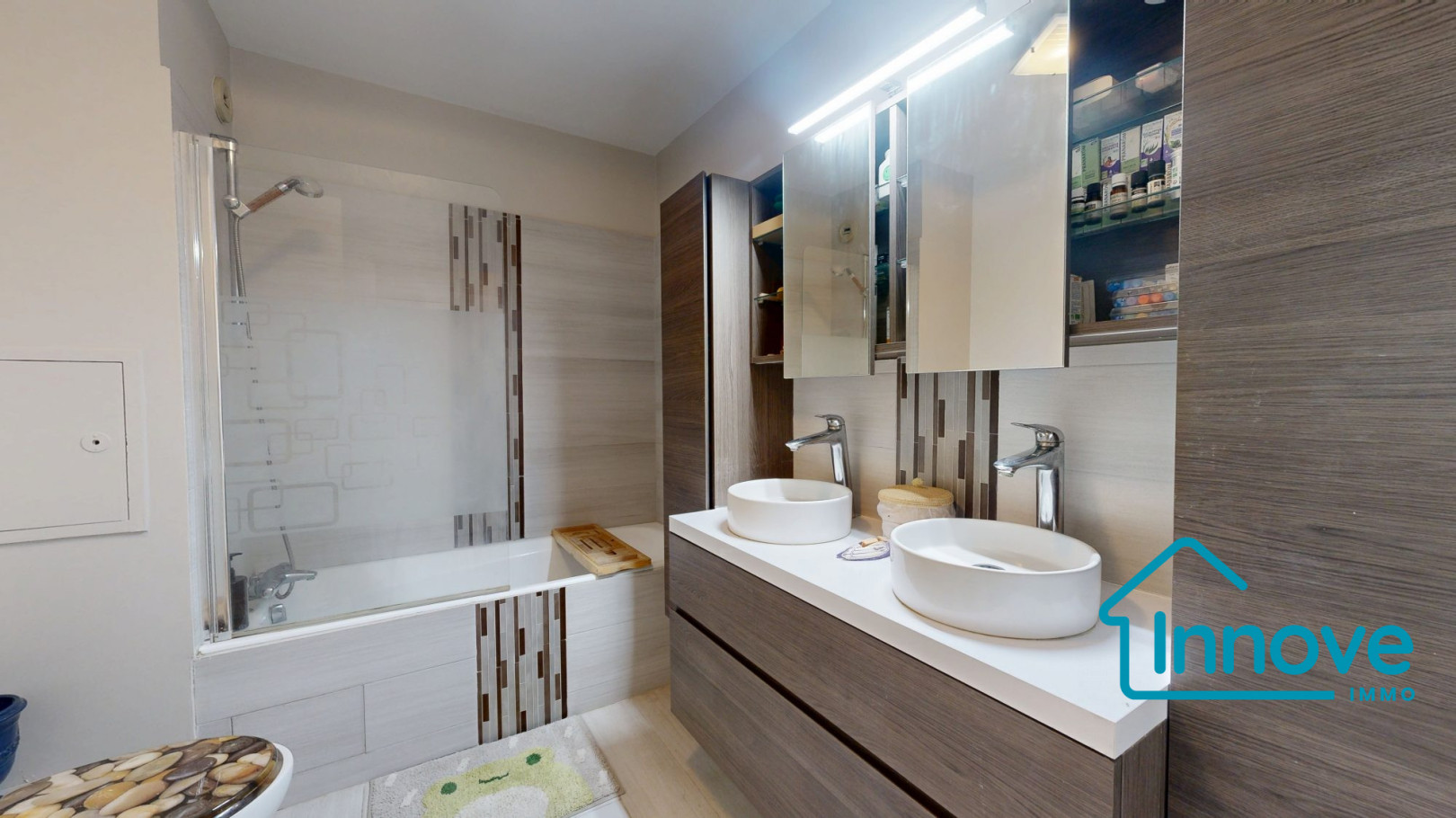 
                                                Vente
                                                 APPARTEMENT 5P - 111 m² - 2 PARKINGS - LE CHESNAY ROCQUENCOURT