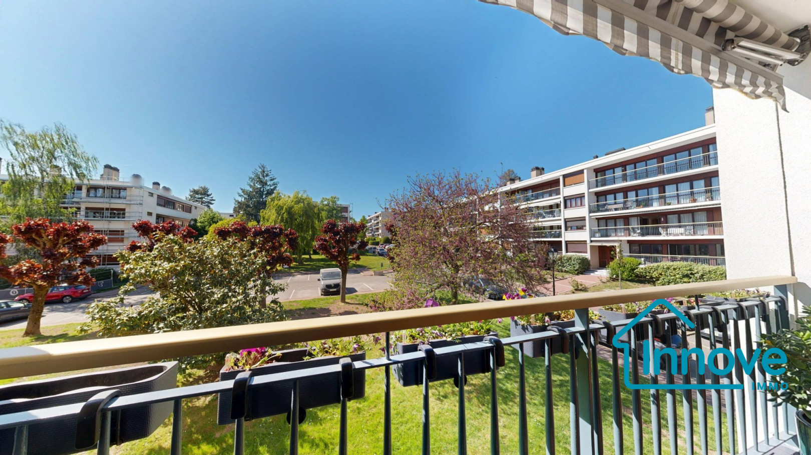
                                                Vente
                                                 APPARTEMENT 5P - 97 m² - NOISY LE ROI