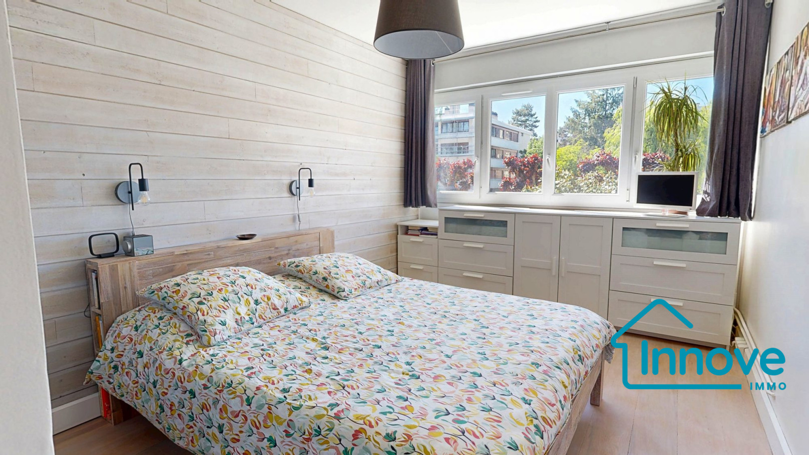 
                                                Vente
                                                 APPARTEMENT 5P - 97 m² - NOISY LE ROI