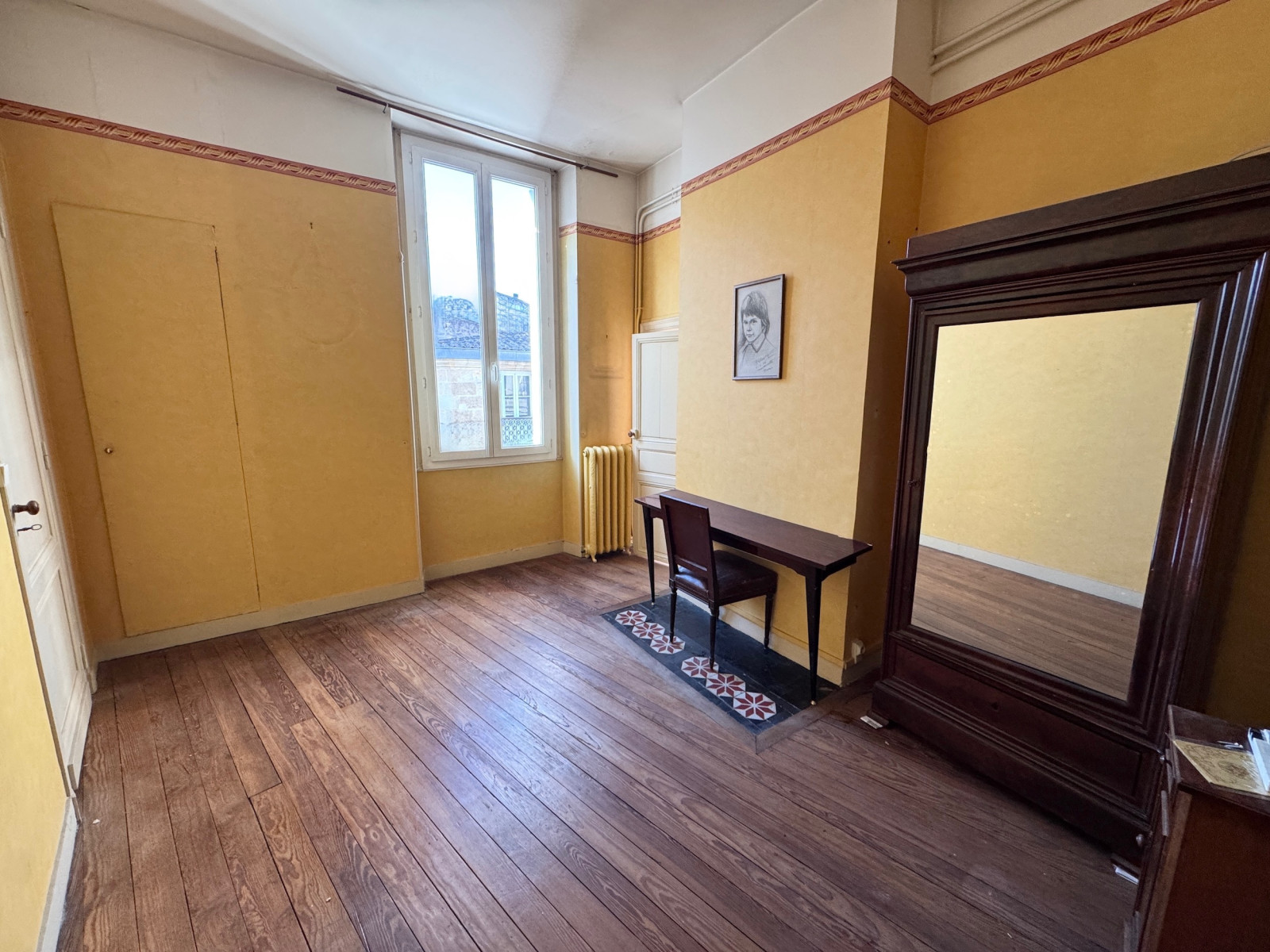 
                                                Vente
                                                 Appartement 6 pièces - 136m2 - Palais Gallien