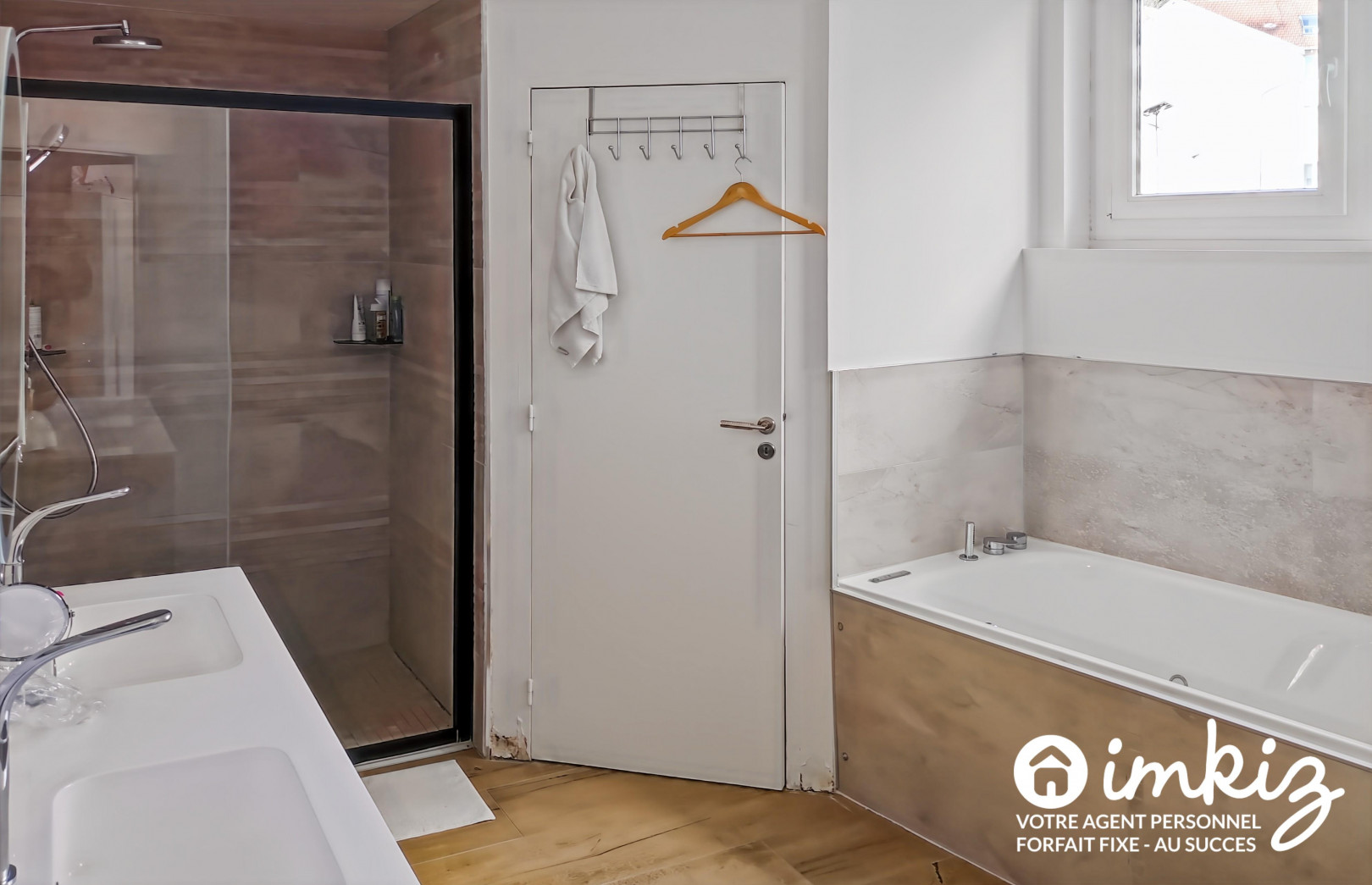 
                                                Vente
                                                 Appartement 6 pièces