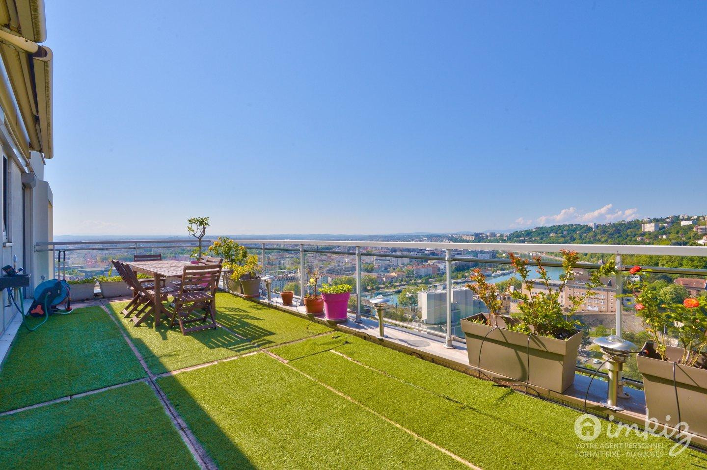 
                                                Vente
                                                 Appartement 6 pièces