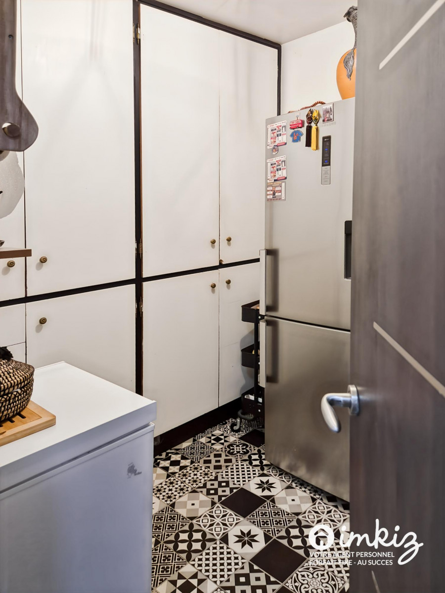 
                                                Vente
                                                 Appartement 6 pièces