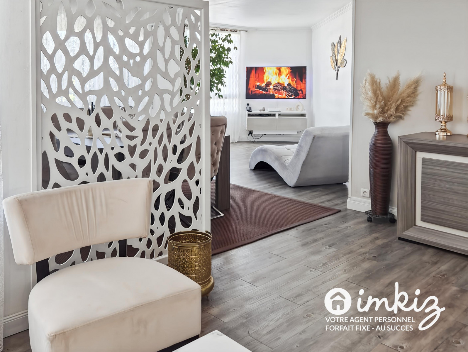 
                                                Vente
                                                 Appartement 6 pièces