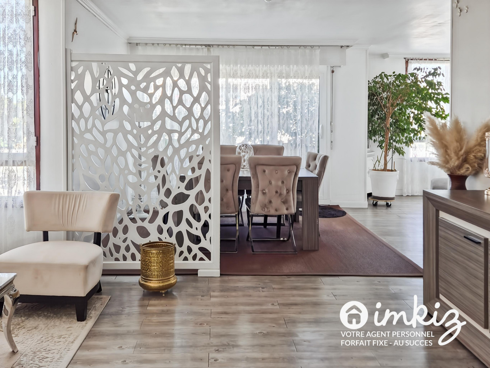 
                                                Vente
                                                 Appartement 6 pièces