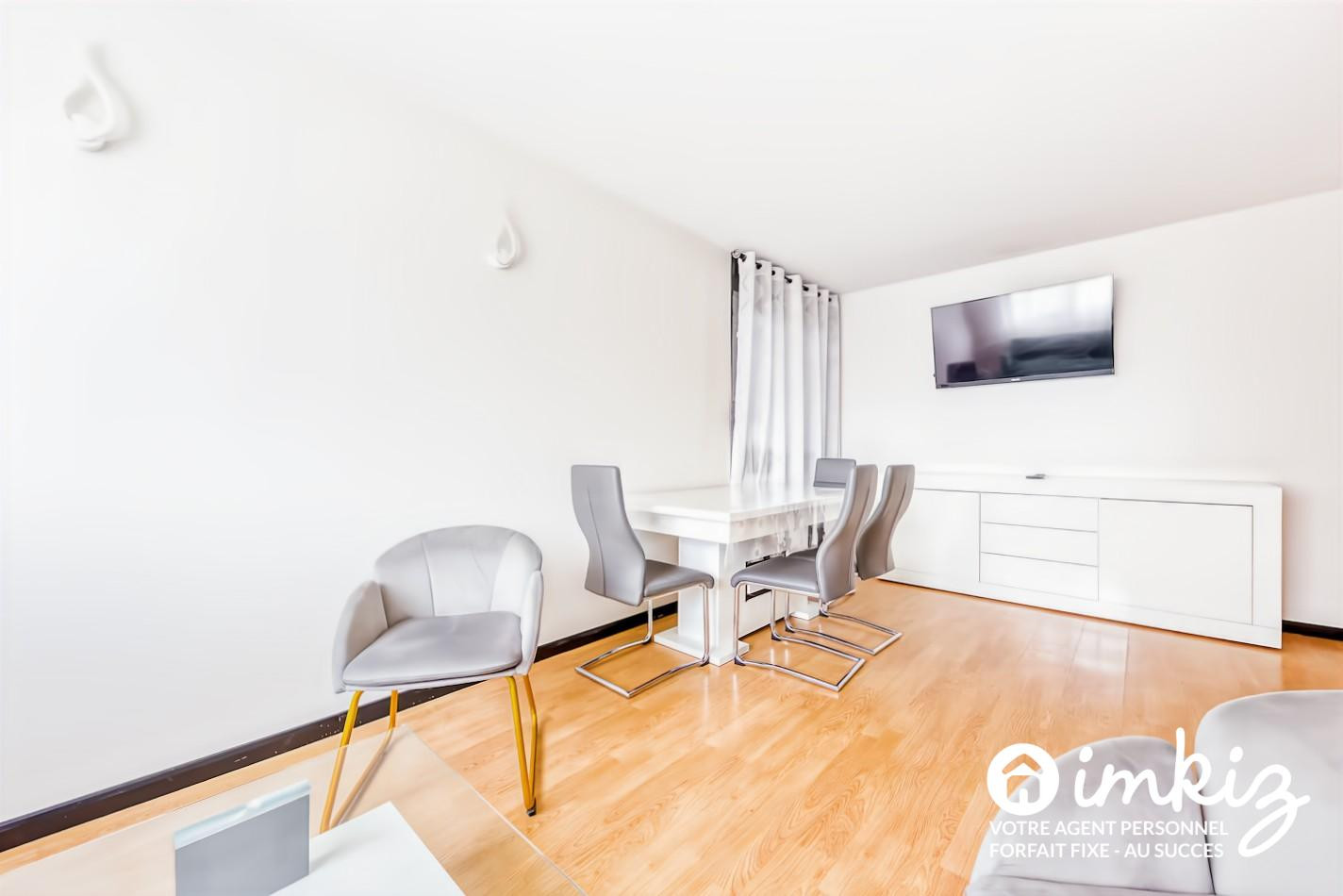 
                                                Vente
                                                 Appartement 6 pièces, ascenseur