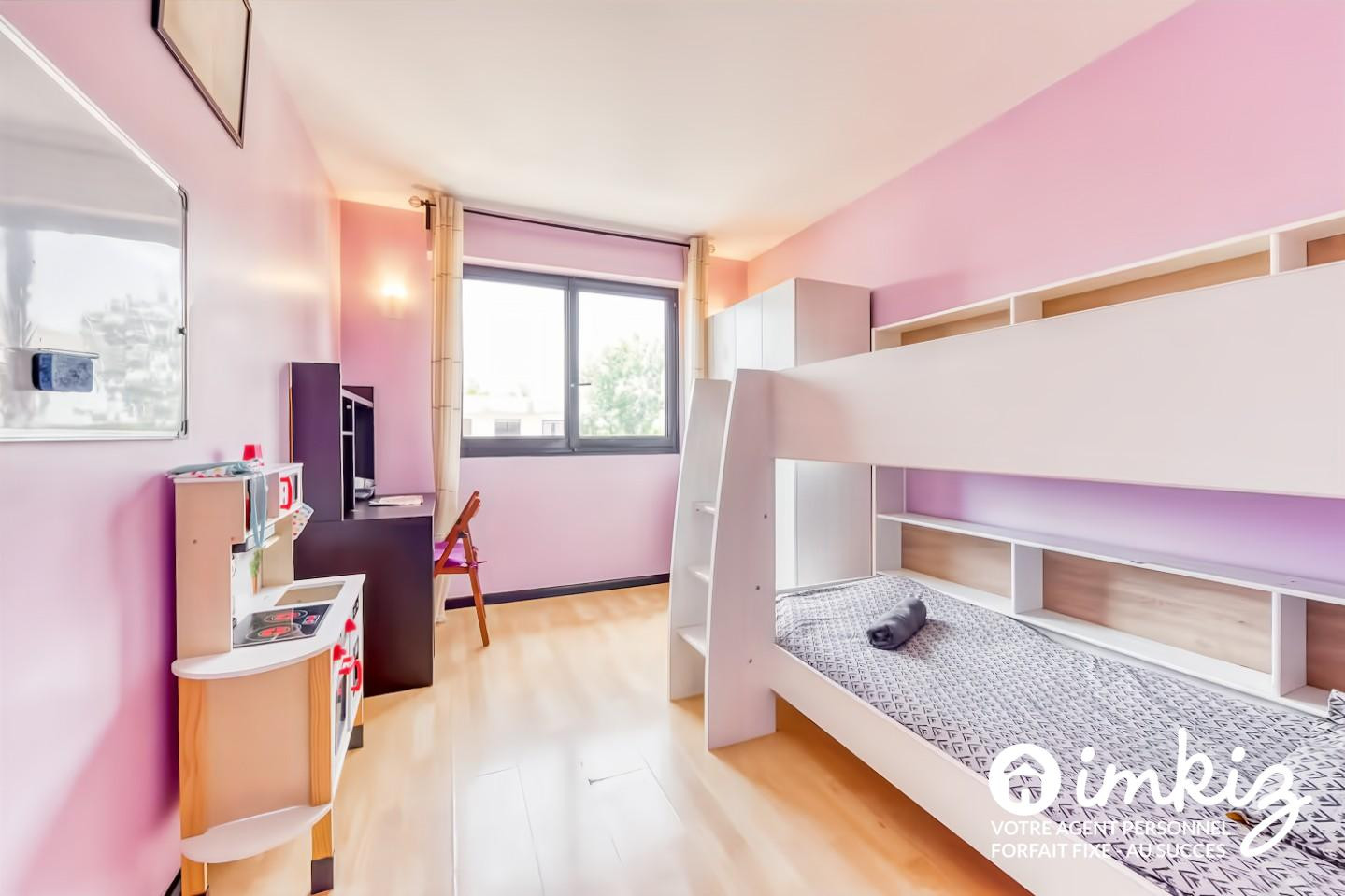 
                                                Vente
                                                 Appartement 6 pièces, ascenseur