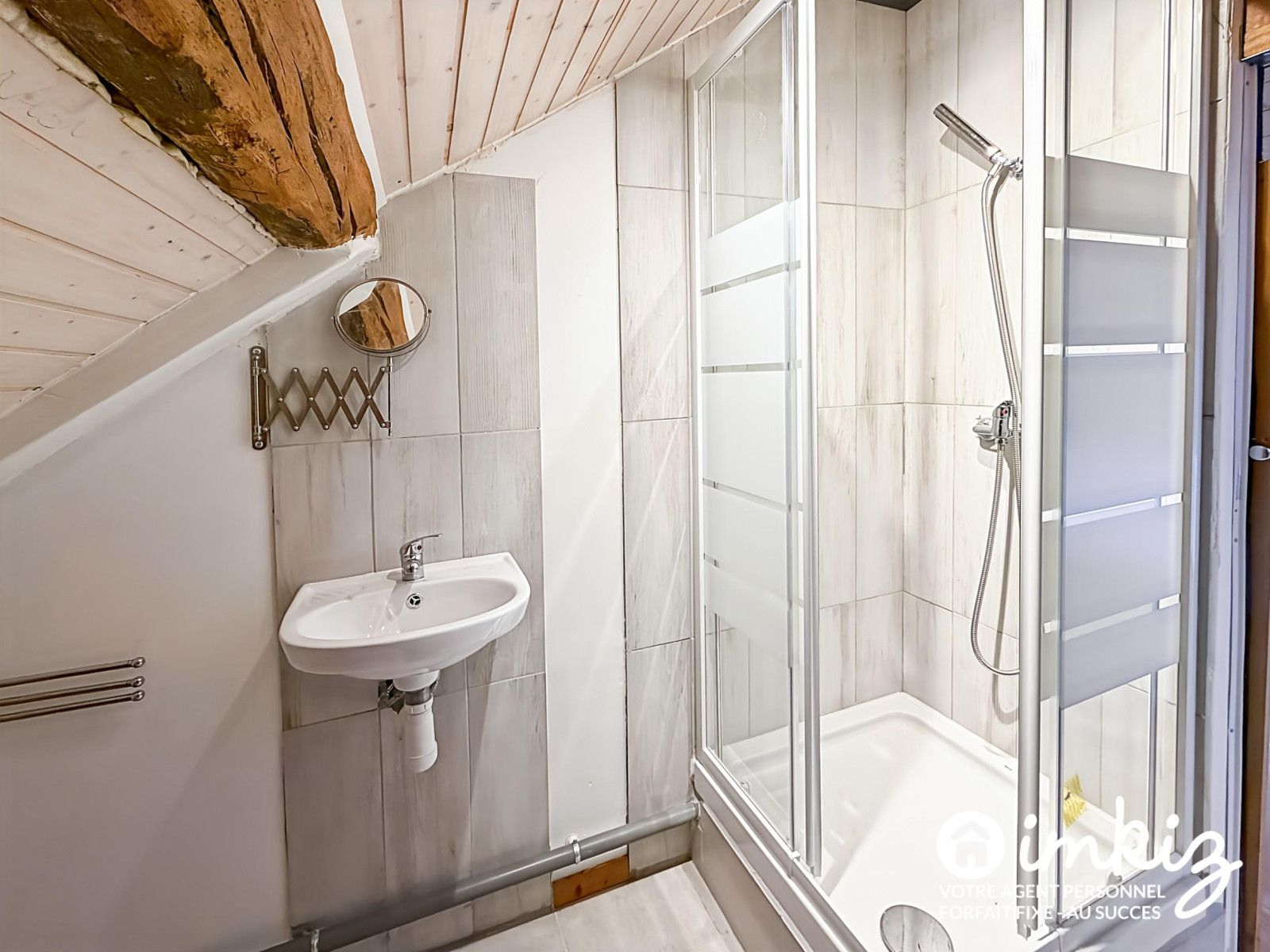 
                                                Vente
                                                 Appartement 6 pièces avec cachet