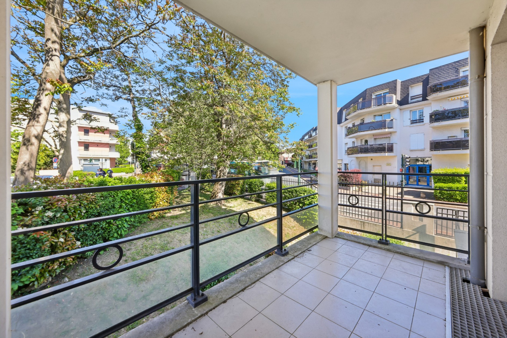 
                                                Vente
                                                 Appartement 61 m² - Neuilly-Plaisance