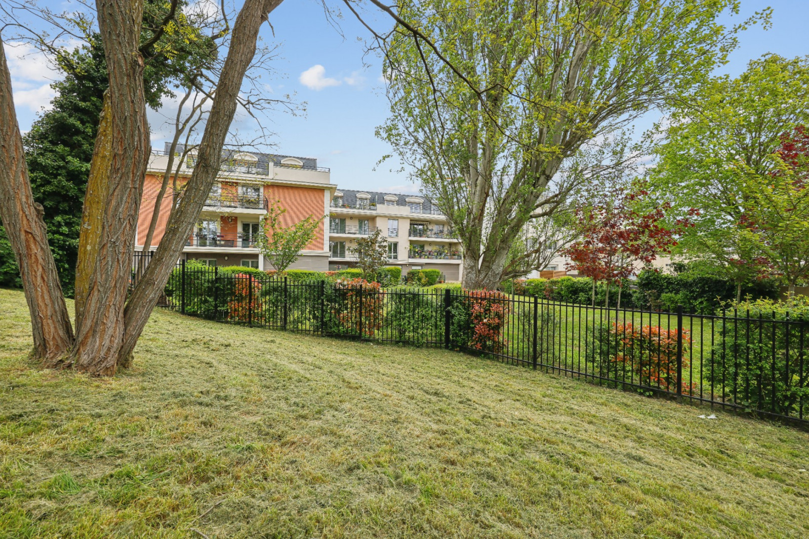 
                                                Vente
                                                 Appartement 61 m² - Neuilly-Plaisance