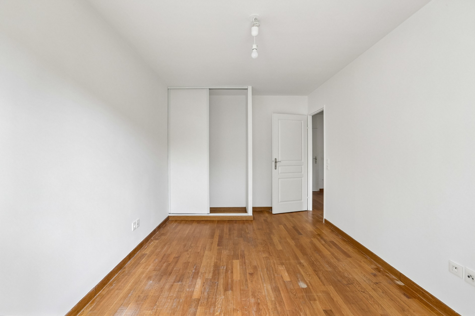 
                                                Vente
                                                 Appartement 62 m² - Le Plessis-Trévise