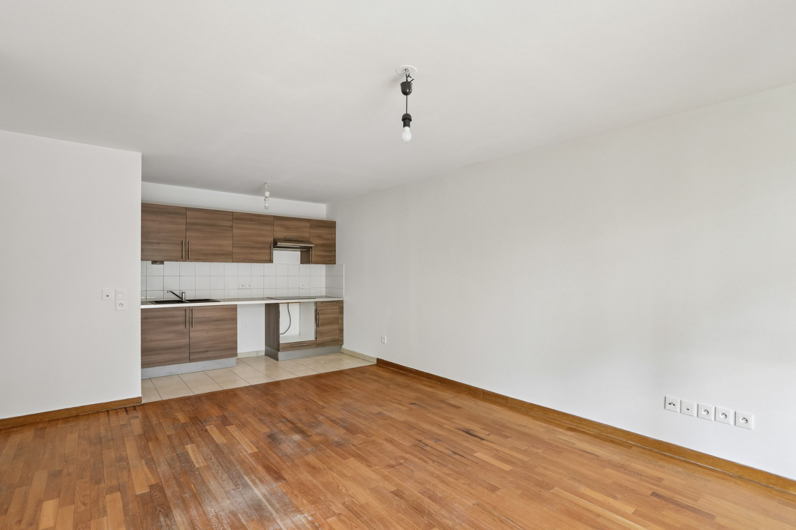 
                                                Vente
                                                 Appartement 62 m² - Le Plessis-Trévise