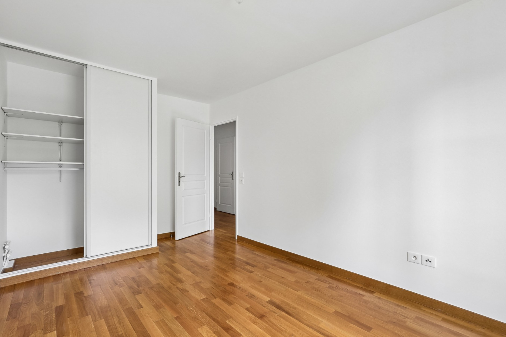 
                                                Vente
                                                 Appartement 63 m² - Le Plessis-Trévise