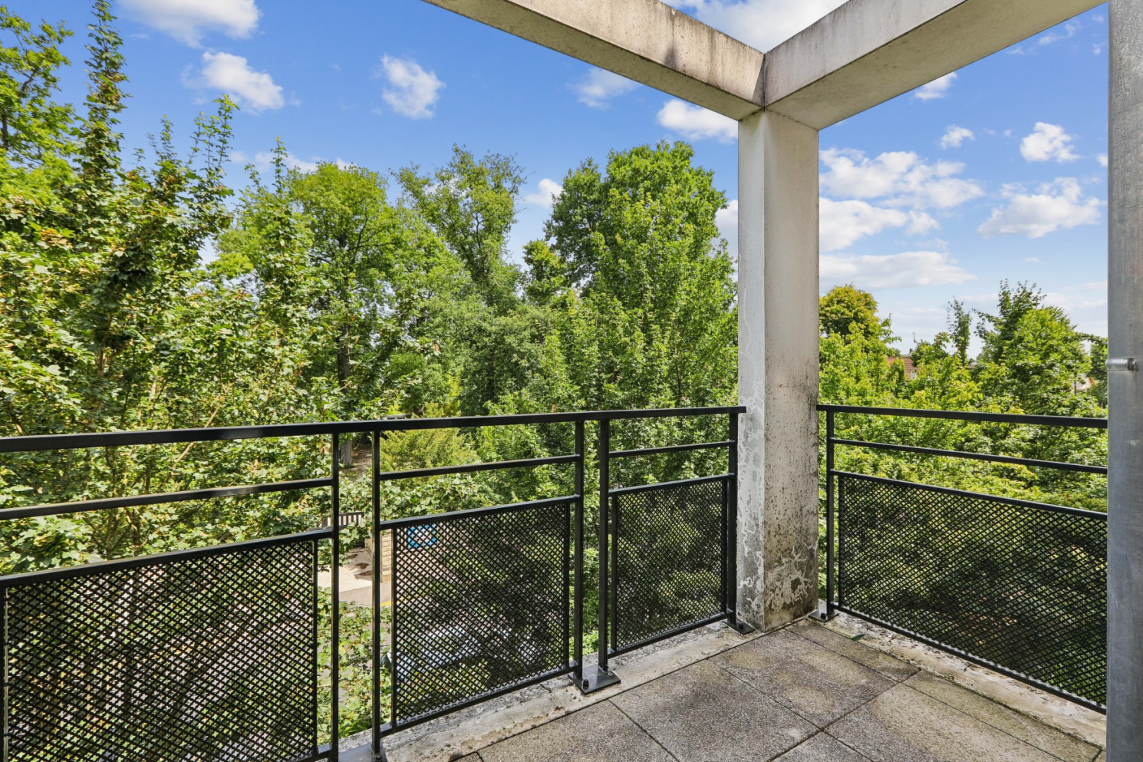 
                                                Vente
                                                 Appartement 63 m² - Le Plessis-Trévise