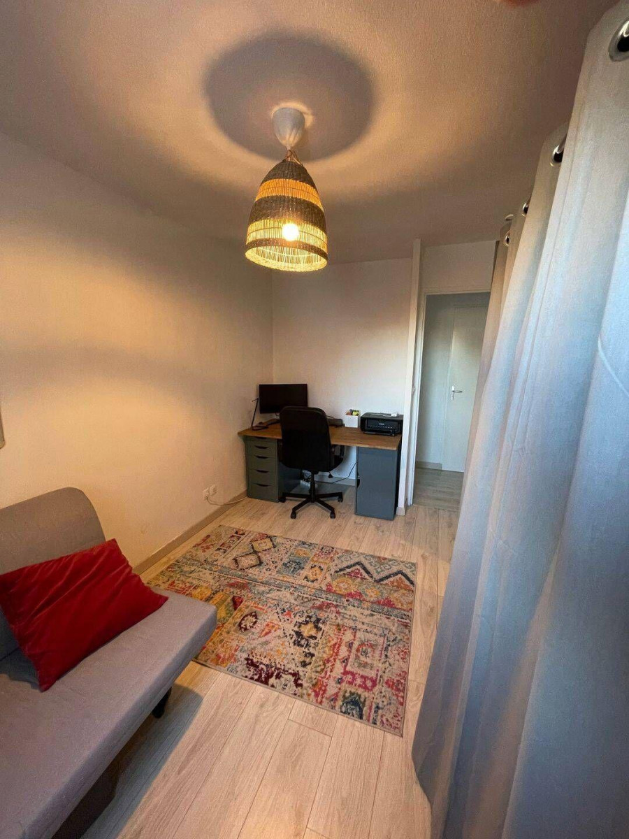 
                                                Location
                                                 Appartement 63m2 Quartier Préfecture