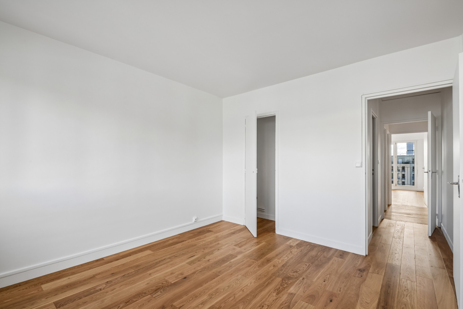 
                                                Vente
                                                 Appartement 66m² - CLICHY
