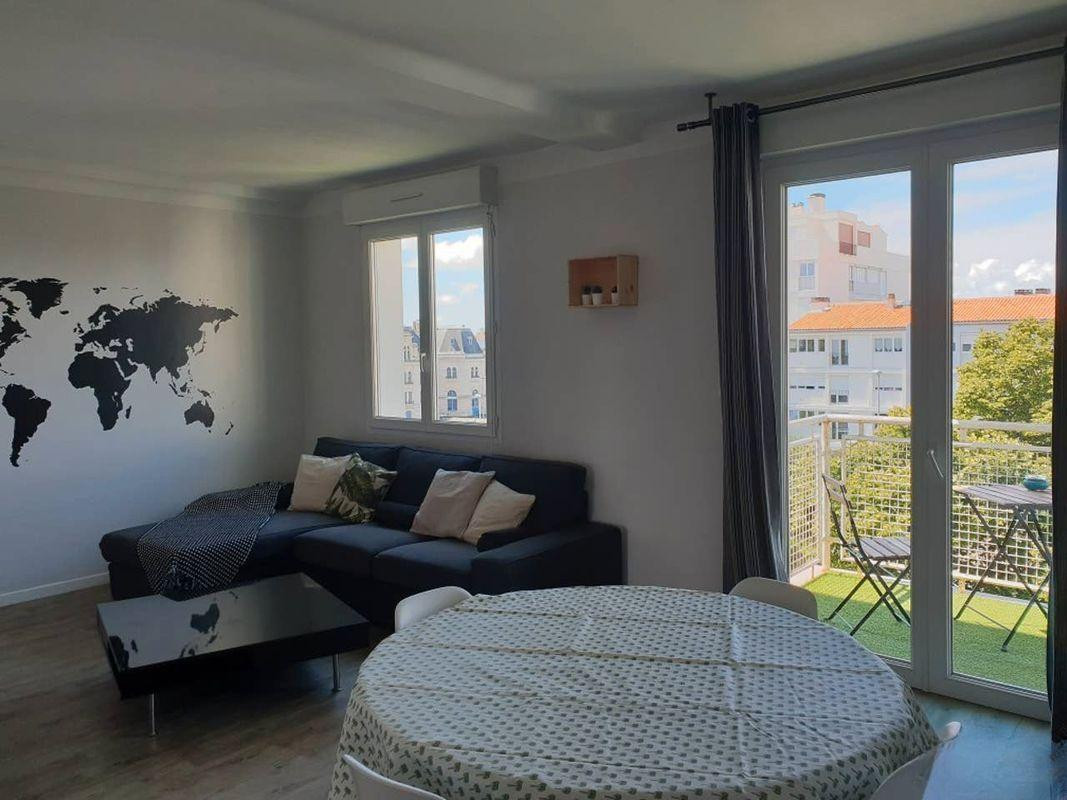 
                                                Location
                                                 Appartement 66m² La Rochelle