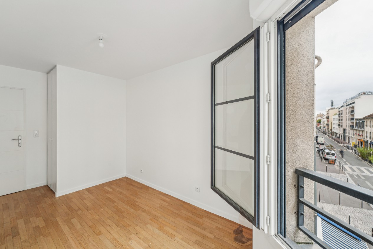 
                                                Vente
                                                 Appartement 68 m² - Clichy