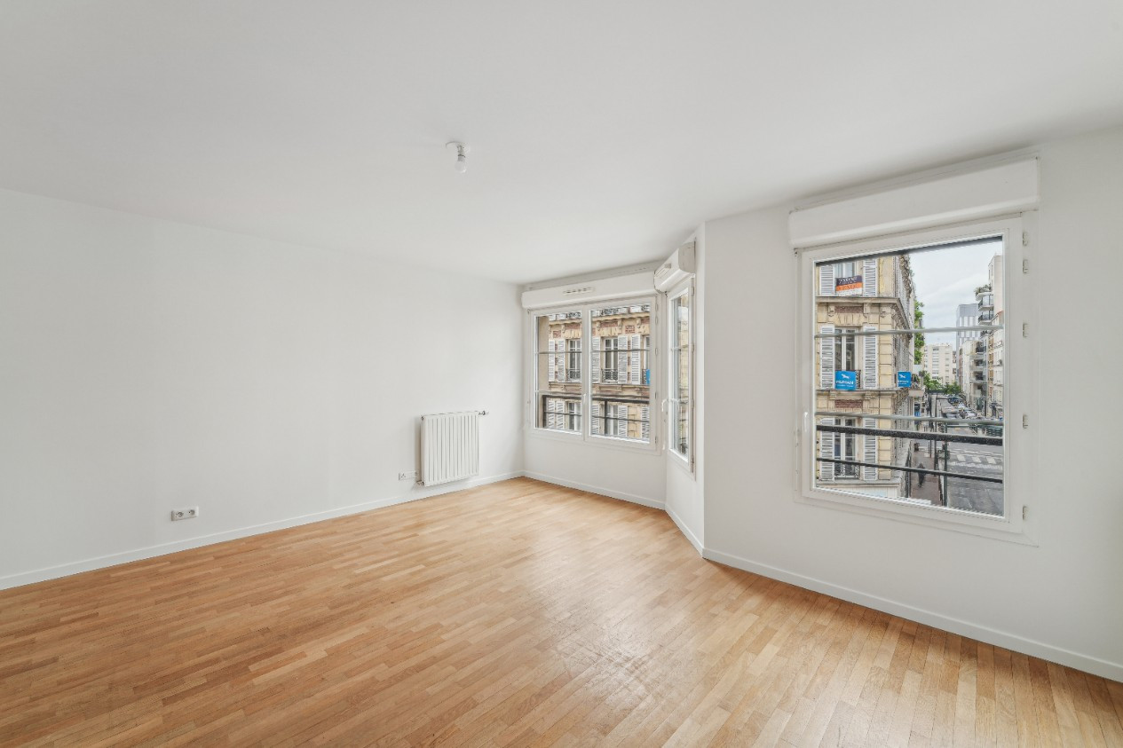 
                                                Vente
                                                 Appartement 68 m² - Clichy