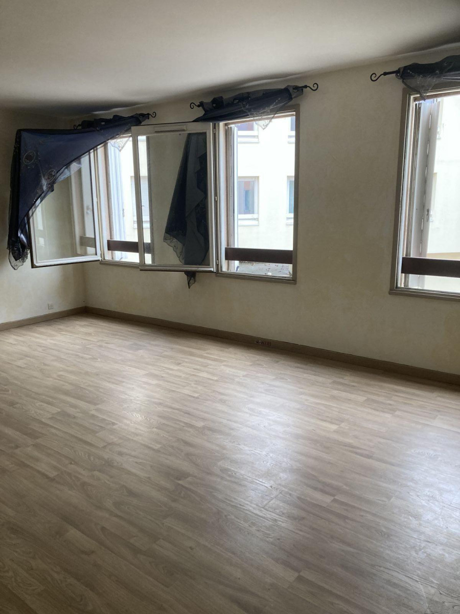 
                                                Location
                                                 Appartement 67m2