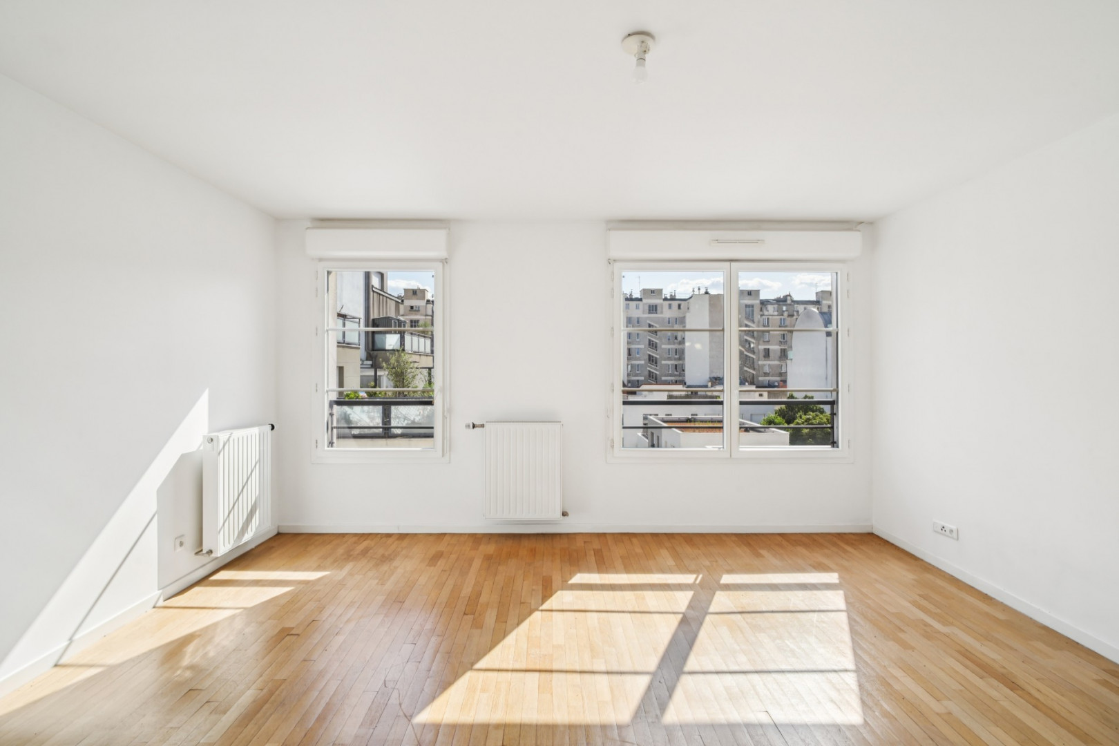 
                                                Vente
                                                 Appartement 68 m² - Clichy