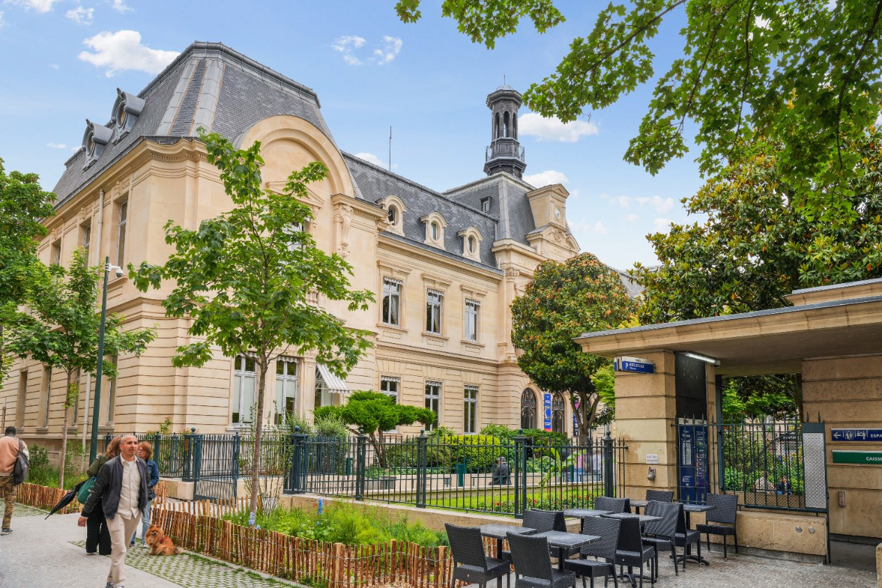 
                                                Vente
                                                 Appartement de 30 m² avec jardin - Clichy