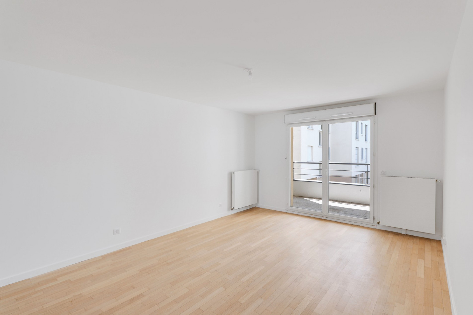 
                                                Vente
                                                 Appartement 68m² - Drancy