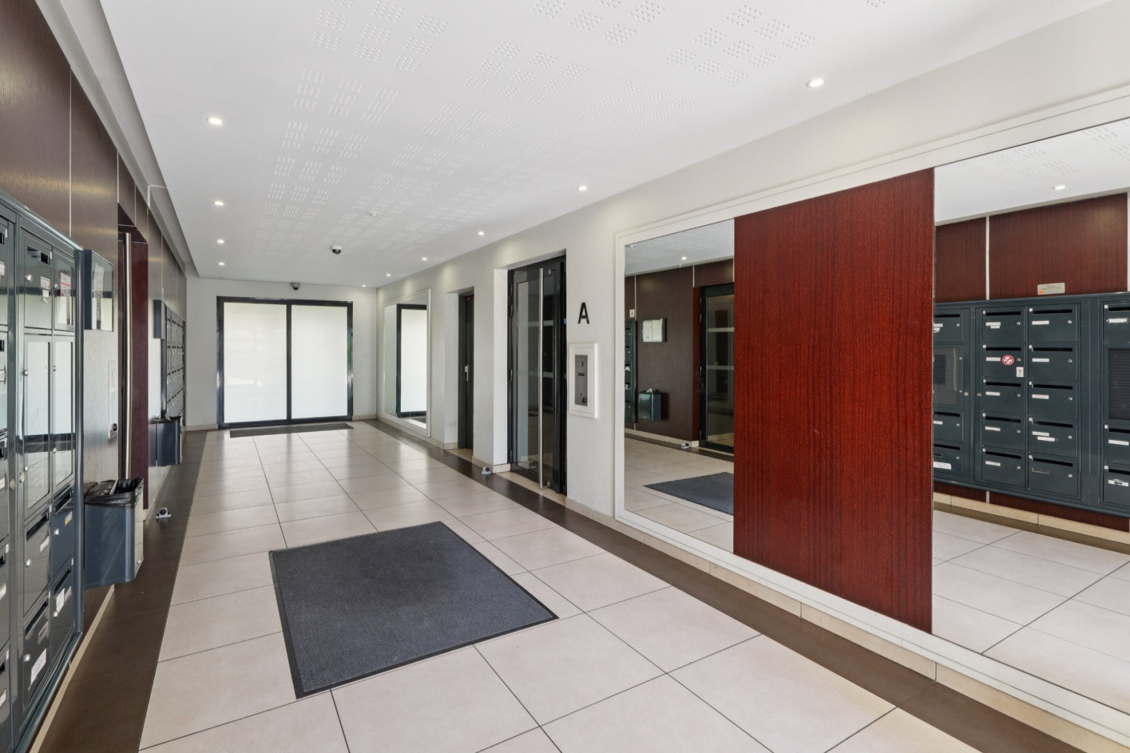 
                                                Vente
                                                 Appartement 68m² - Drancy