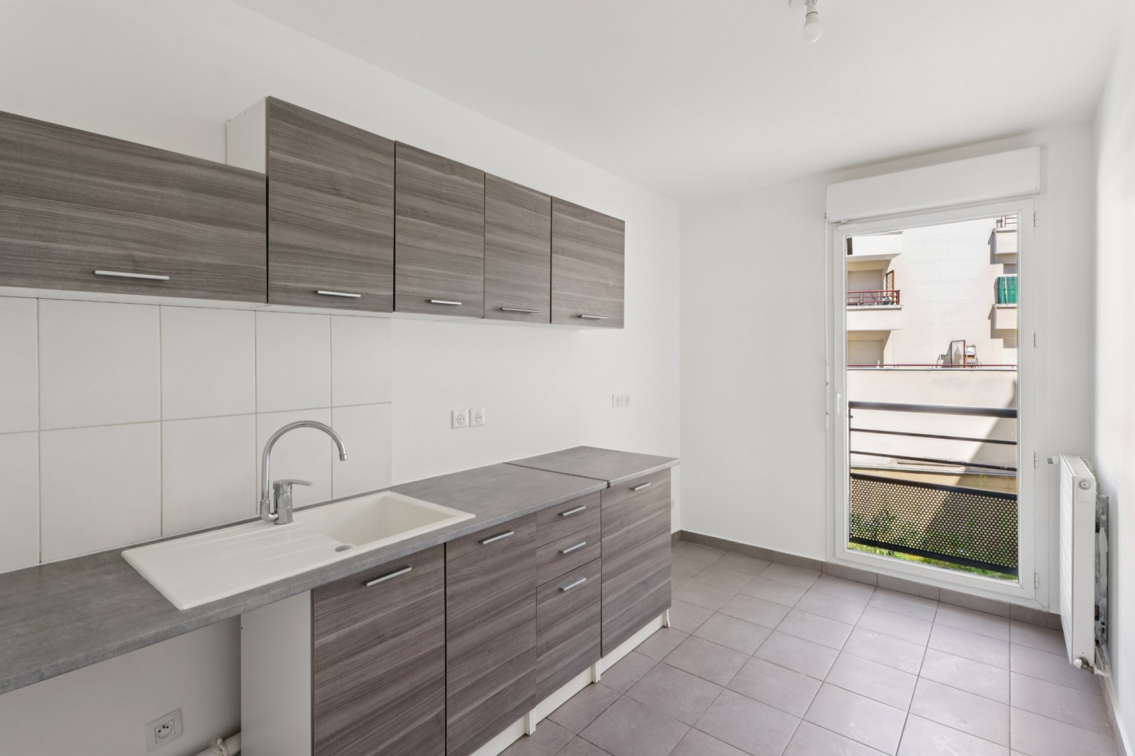 
                                                Vente
                                                 Appartement 68m² - Drancy