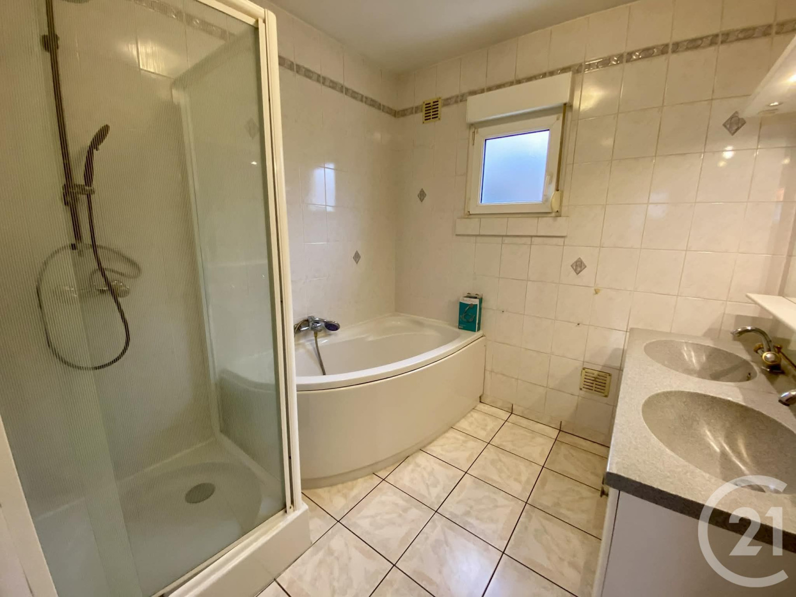 
                                                Location
                                                 appartement