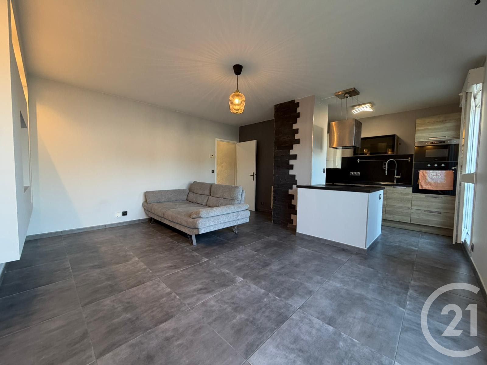 
                                                Location
                                                 appartement