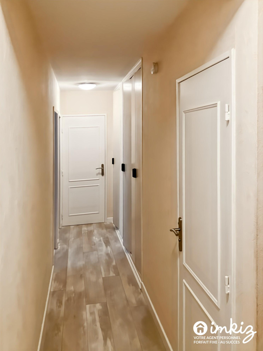 
                                                Vente
                                                 Appartement 7 pièces