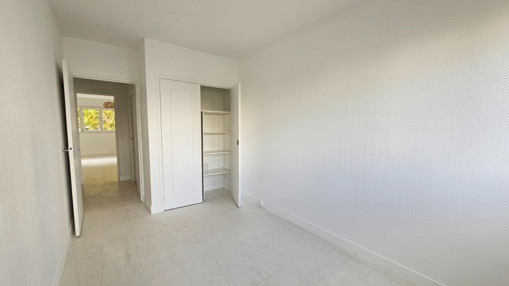 Vente
                                                 Appartement 77m² - CLICHY