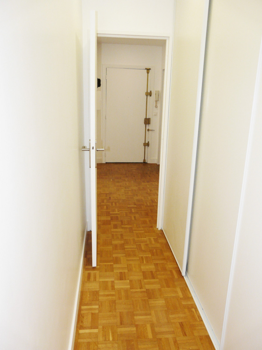 
                                                Location
                                                 Appartement 78 m² 75015