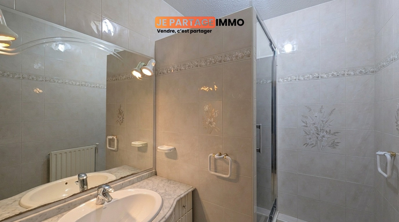 
                                                Vente
                                                 Appartement · 79.4 m² · 4 pièces