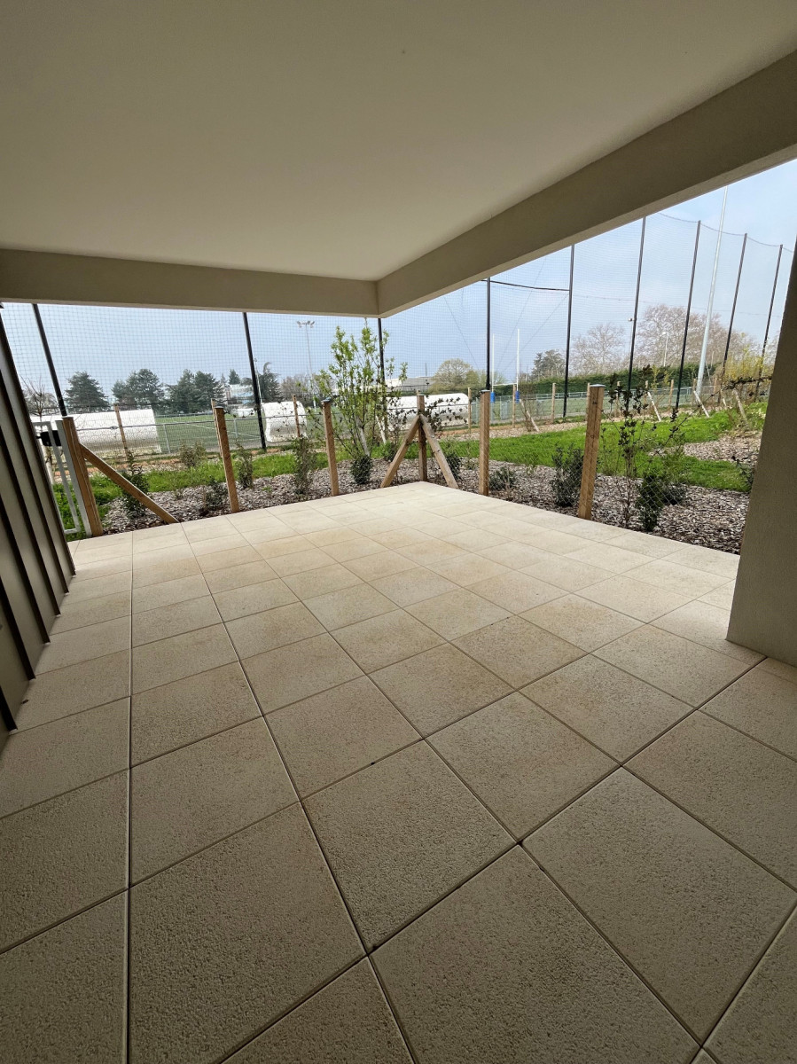 
                                                Vente
                                                 APPARTEMENT 79 m² - RILLIEUX-LA-PAPE