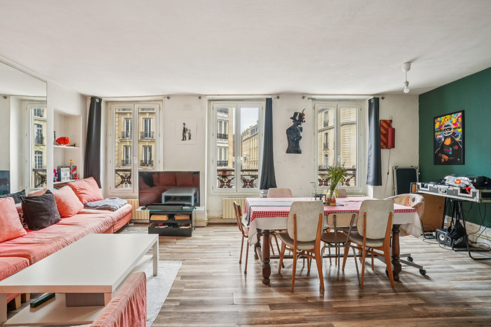 
                                                Vente
                                                 Appartement 80,6 m² – Paris 18ᵉ – Rue Marx Dormoy