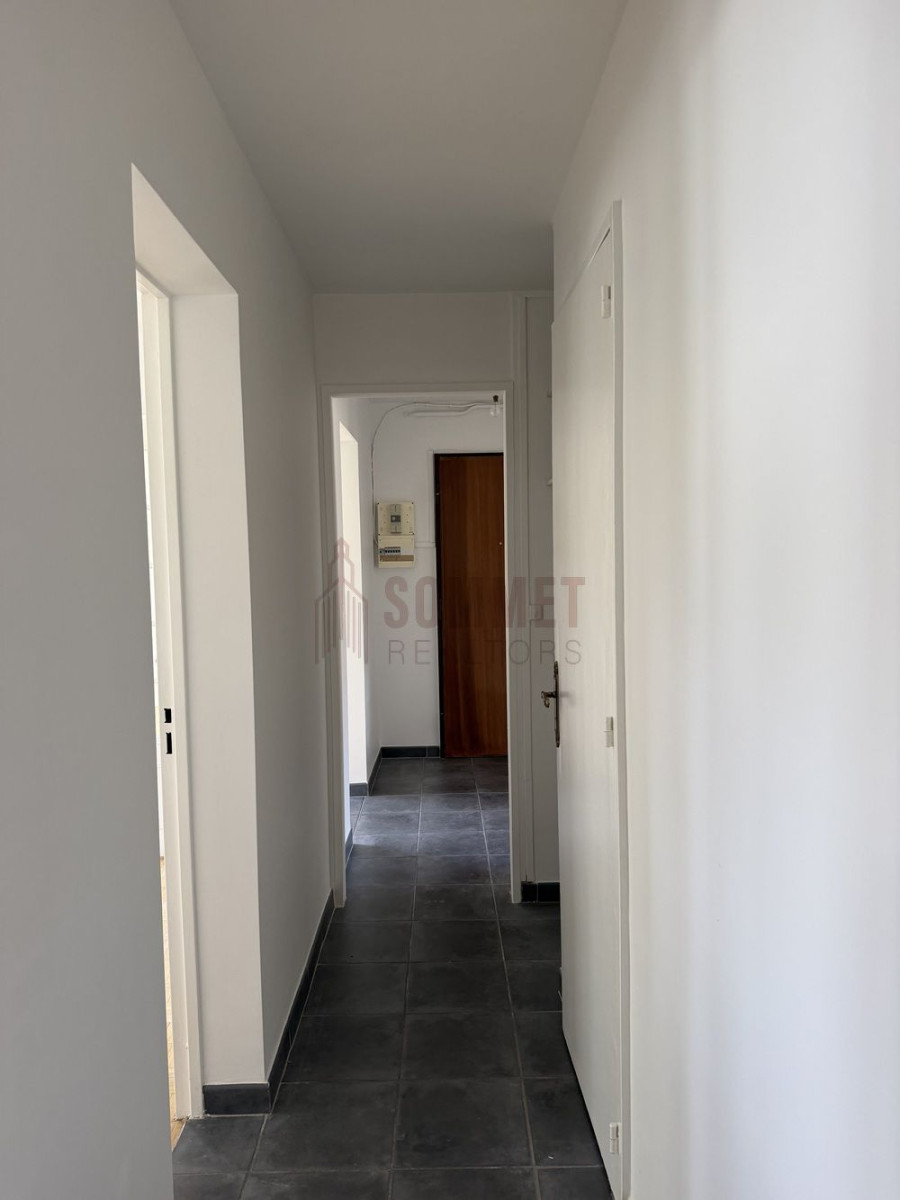 
                                                Location
                                                 Appartement - 86 m² - 4 pièces