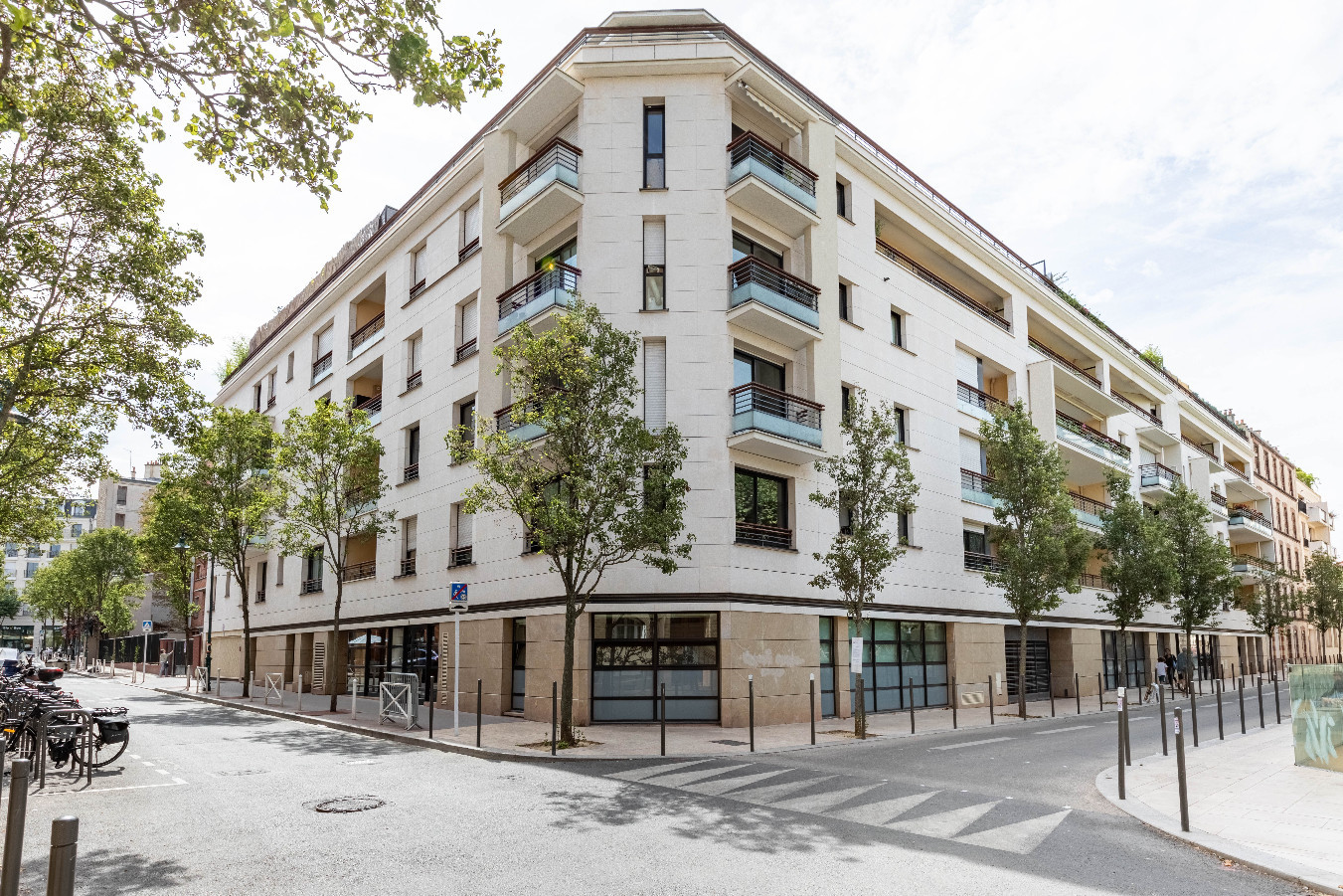 
                                                Vente
                                                 Appartement - 88 m² - Montrouge (92)