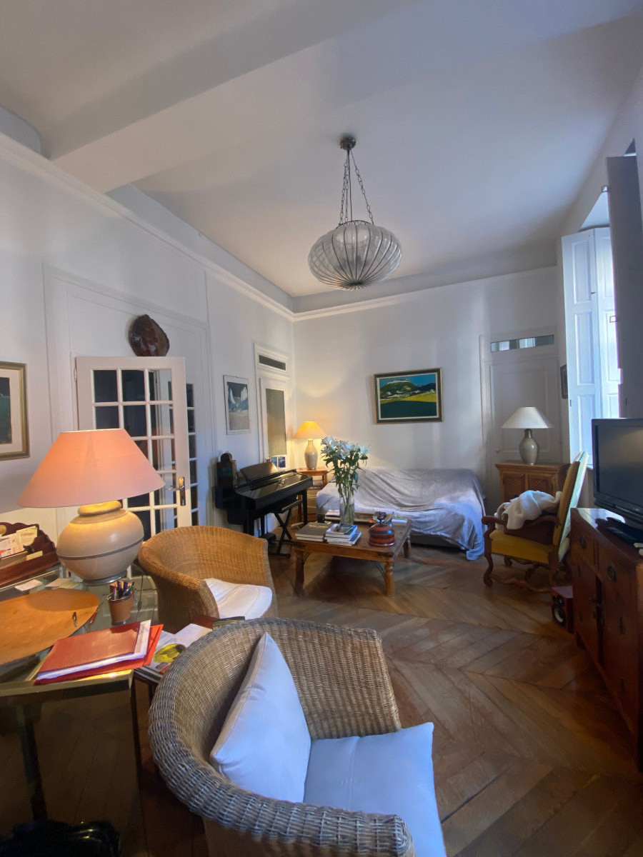 
                                                Vente
                                                 APPARTEMENT 92 m² - LYON 2ème