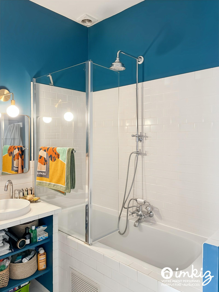 
                                                Vente
                                                 Appartement 94m² avec parquet moulures cheminée