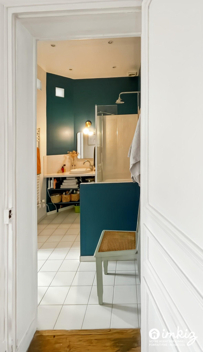 
                                                Vente
                                                 Appartement 94m² avec parquet moulures cheminée