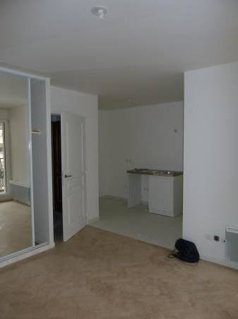 
                                                Location
                                                 Appartement à 50 m du metro